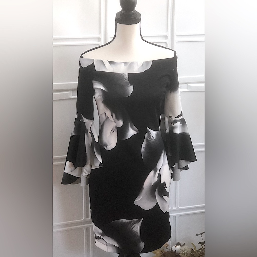 Venus-Black & White Floral Bell-Sleeve Off-Shoulder Dress